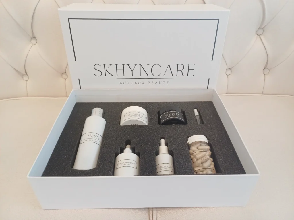Skhyncare Box Open